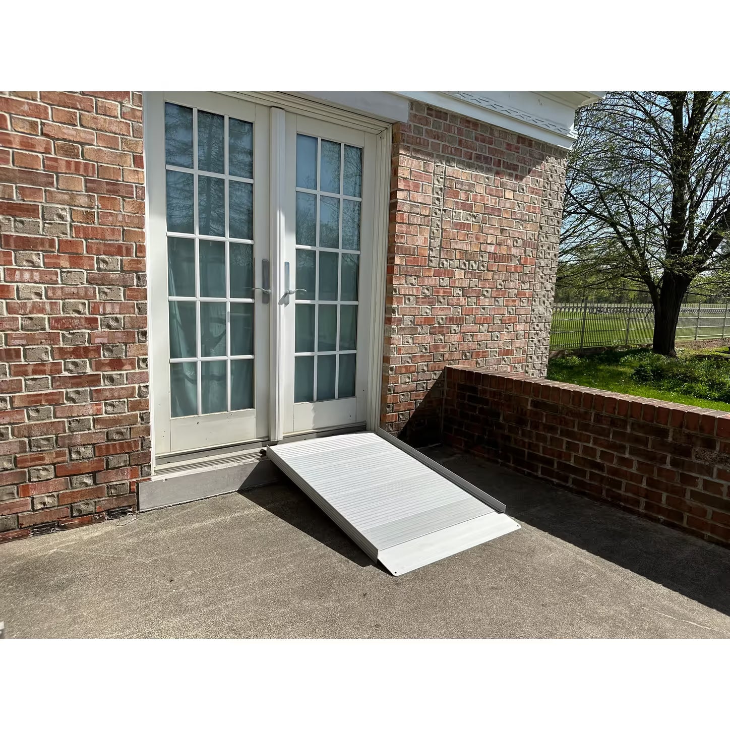 AlumiLite HD Solid Curb Ramp