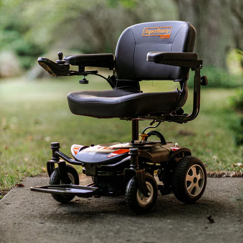 Heavy-duty-electric-wheelchair