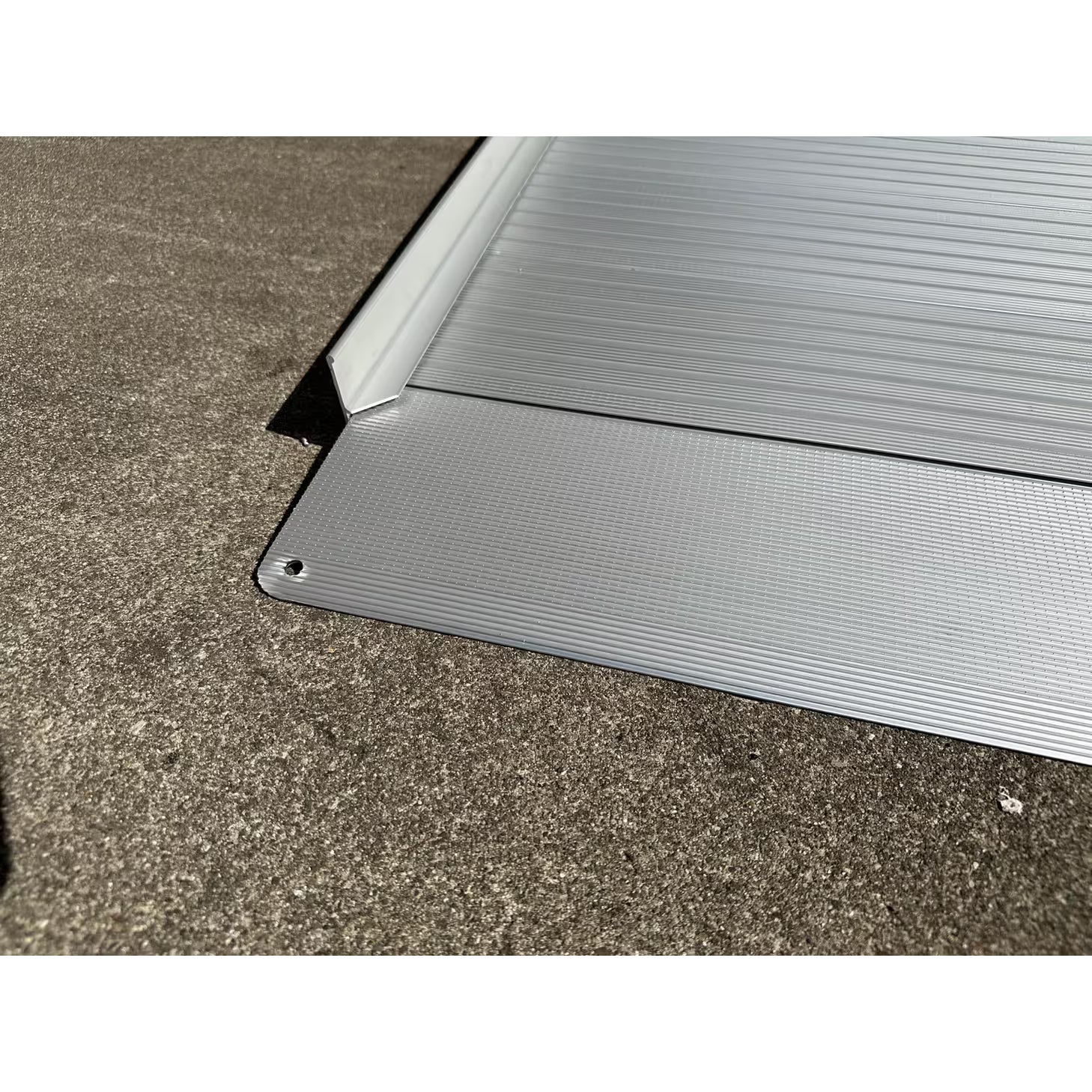 AlumiLite HD Solid Curb Ramp