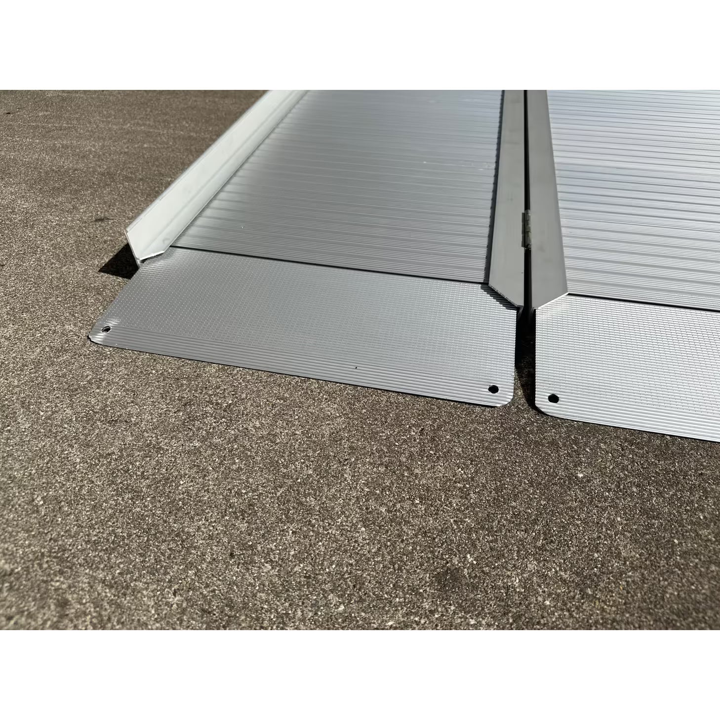 AlumiLite HD Folding Curb Ramp