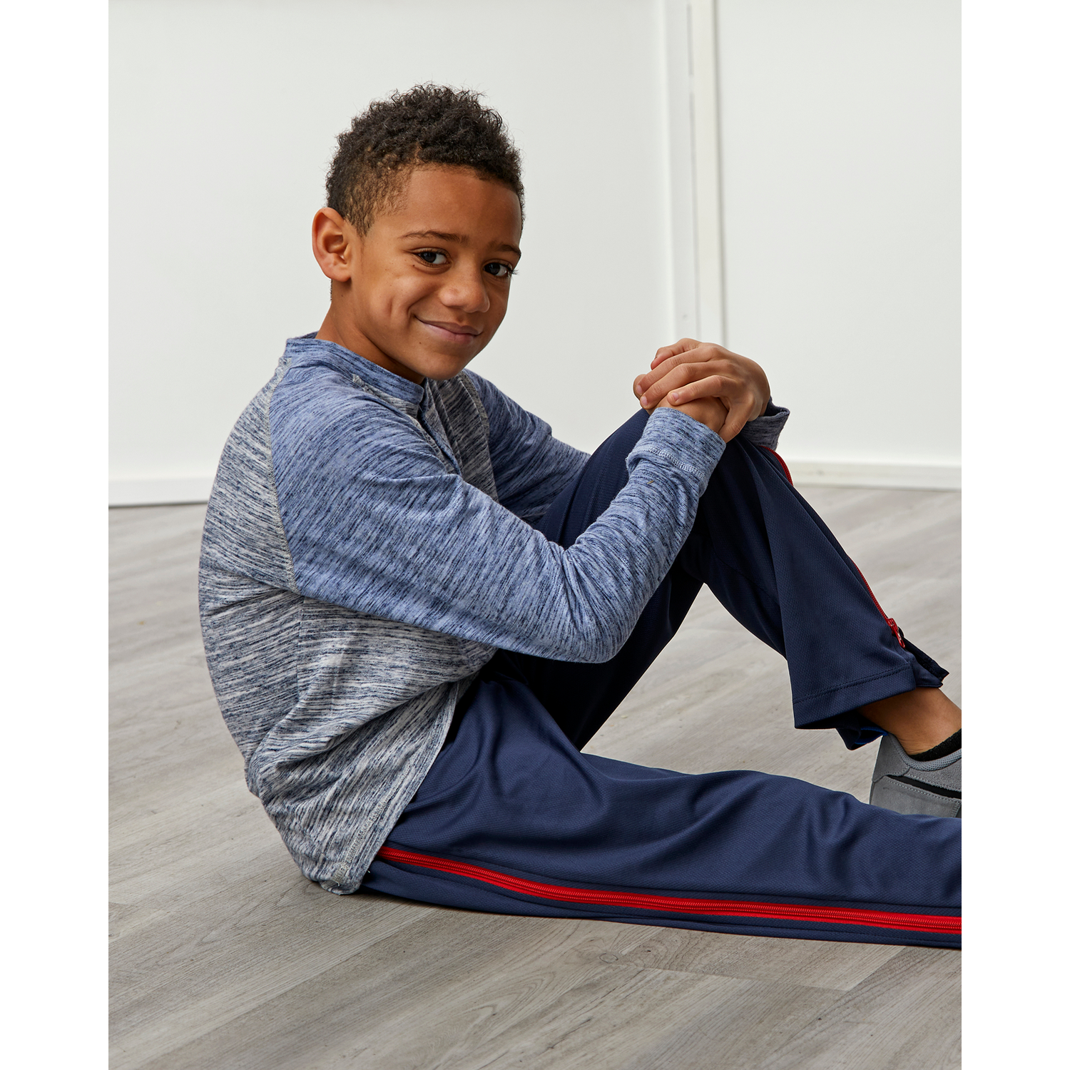 👉 zipOns Youth Lightweight Adaptive Pants by befree – Open Side Zipper Pants for Easy Dressing