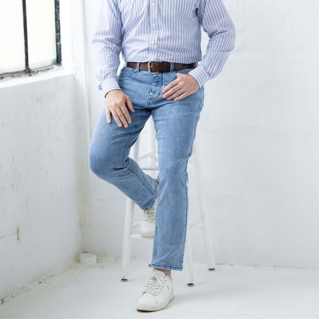 Denim Light Wash Five Pocket Jean with Magnetic Fly