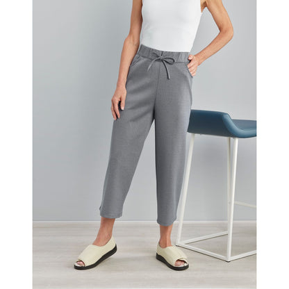 Women's Open Back Active Capri Pant